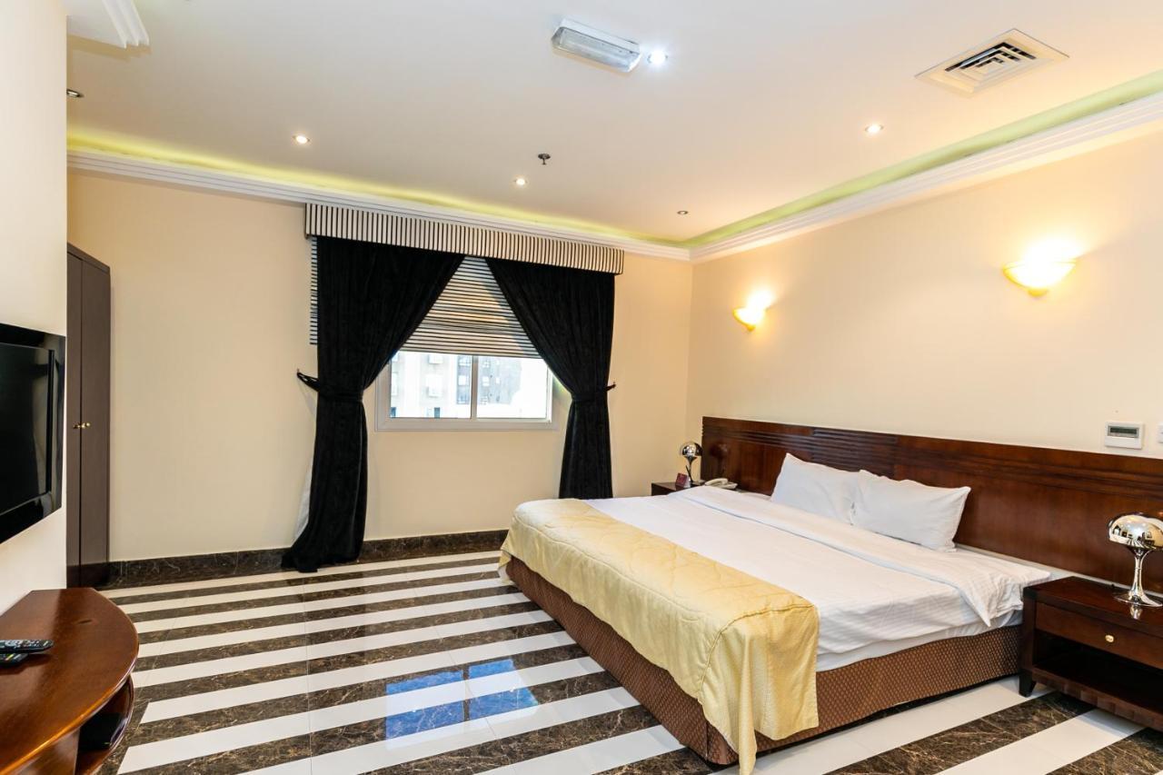 Royal Mirage Hotel Doha Exterior photo